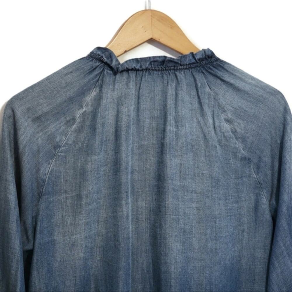 Cloth & Stone Chambray Denim Button Down V-Neck Shirt Top Casual Classic XS - Picture 9 of 14